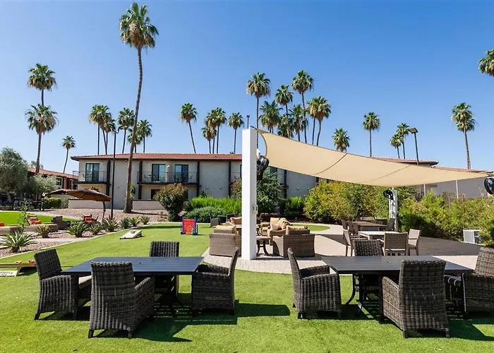 244 Fully Furnished 1br Suite-pet Friendly Apartment