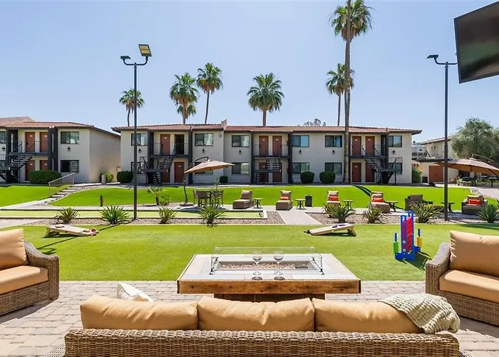 244 Fully Furnished 1br Suite-pet Friendly *